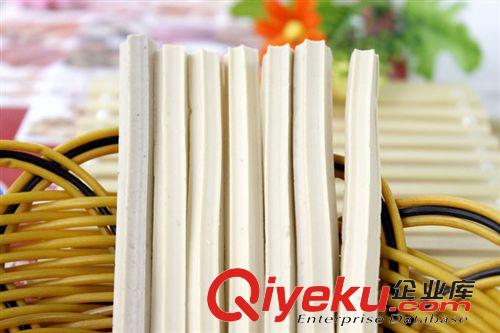 寵物零食糧食 哈格 小號狗零食 軟鈣酸奶 7支裝 強效除臭 寵物狗潔齒咬膠批發(fā)原始圖片2