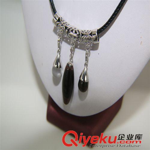 純銀飾品 廠家直銷 新款上市 時尚復(fù)古泰銀女式皮質(zhì)項鏈原始圖片2