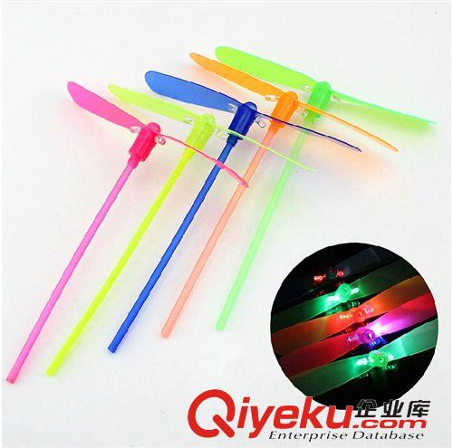 創意玩具 發光竹蜻蜓飛天仙子飛天玩具地攤貨源義烏小商品兒童玩具批發飛碟原始圖片2