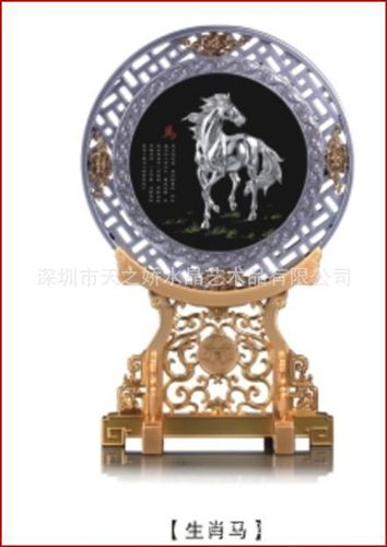 炭雕產品 供應炭雕馬圓盤擺件 延鶴松 四季平安如意家居商務擺件