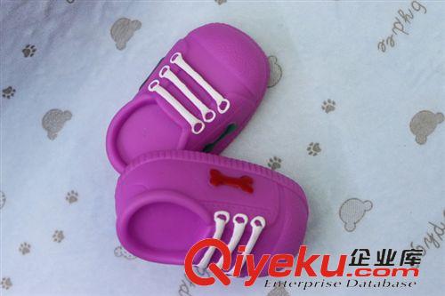 搪膠發聲玩具 廠家直銷 寵物家居玩具 鞋帶骨頭小鞋狗狗啃咬發聲玩具原始圖片3