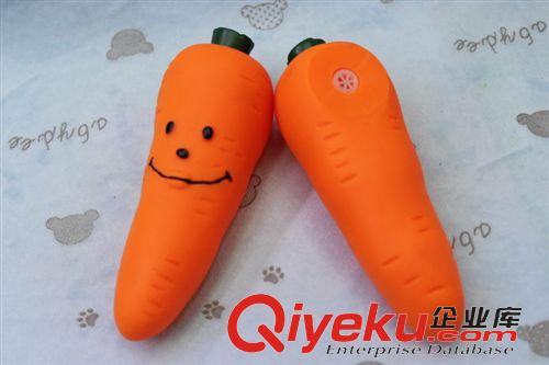 搪膠發(fā)聲玩具 卡通小蘿卜玩具 搪膠胡蘿卜發(fā)聲玩具 狗狗啃咬玩具 寵物用品原始圖片2