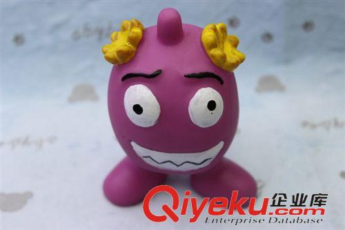 搪膠發(fā)聲玩具 昊潤玩具 齜牙戴花表情玩具 寵物發(fā)聲玩具 啃咬玩具原始圖片2