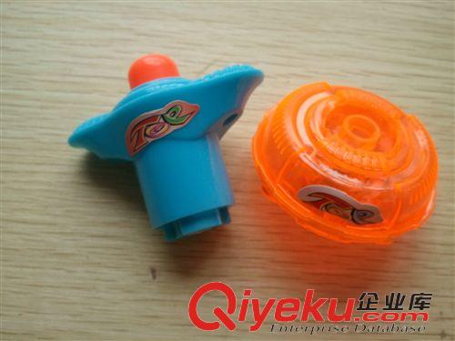 兒童玩具 tj 魔幻陀螺兒童玩具 最強對戰(zhàn)陀螺 彈射發(fā)光小陀螺套裝可批發(fā)