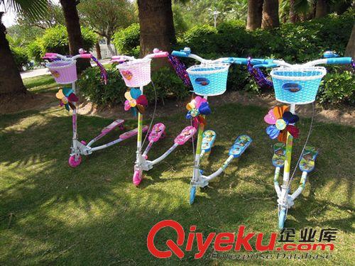 滑板車 廠家直銷批發兒童滑板車蛙式車妞妞車三輪剪刀車閃光帶音樂款代理原始圖片2
