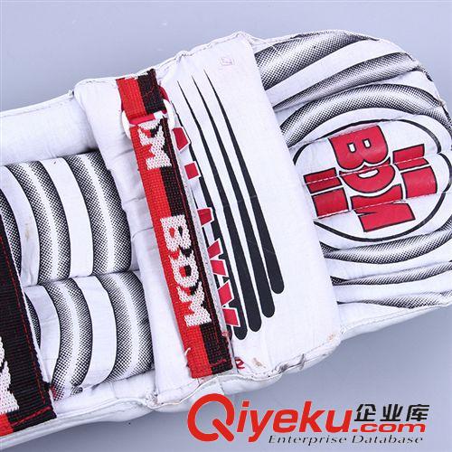 板球防護用具 Striker Pads 印度進口高品質(zhì)PU海綿板球手擊球員護膝批發(fā)紅色原始圖片2