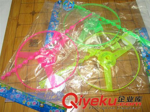 發光玩具 廠家直銷小額混批地攤發光玩具批發手推發光飛碟飛天仙子飛天輪原始圖片3