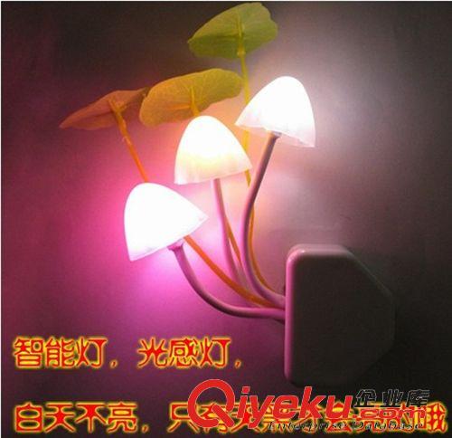 發(fā)光玩具 tj廠家直銷會(huì)發(fā)光喜洋洋熊出沒系列兒童手指投影燈