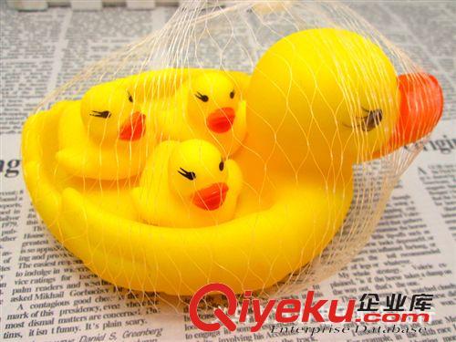 嬰兒玩具 義烏玩具廠家直銷幼兒洗澡鴨子玩具會叫戲水鴨子一大鴨帶三小鴨原始圖片3