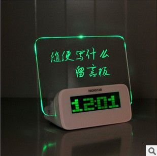 創(chuàng)意禮品 教師情人節(jié)禮物創(chuàng)意時尚留言板時鐘 大屏幕浪漫熒光 LED電子鐘