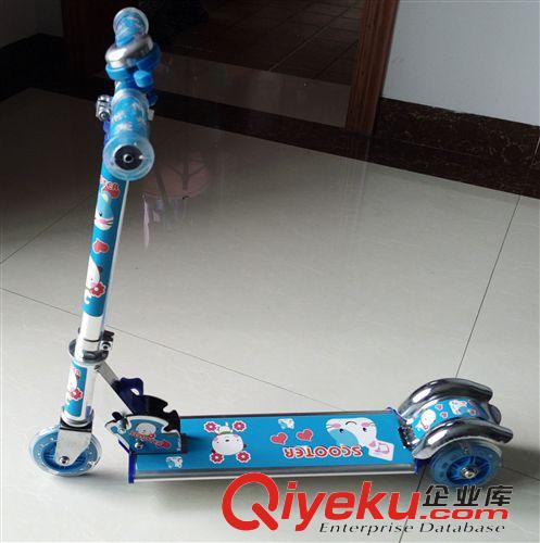 滑板車 全國包郵全鋁合金彩色PU 發(fā)亮滑板車 可折疊 腳踏兒童滑板車