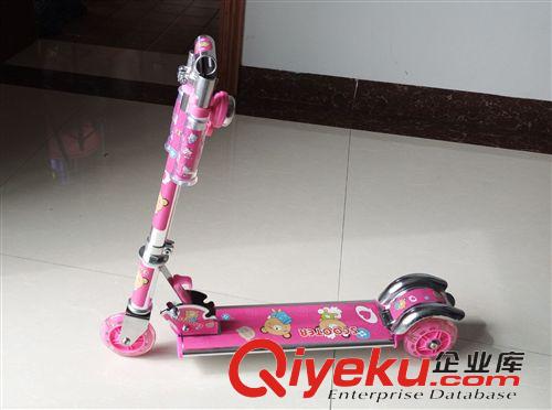 滑板車 全國包郵全鋁合金彩色PU 發(fā)亮滑板車 可折疊 腳踏兒童滑板車原始圖片2