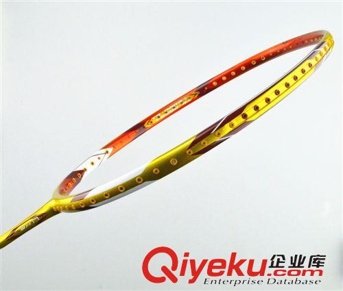 超碳素中高端 廠家直銷(xiāo)OEM貼牌加工正品巨弩Arbalist全碳素M73金羽毛球拍原始圖片2