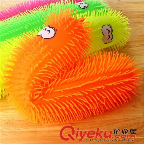 發光發泄玩具 地攤熱賣發光玩具 新款小黃人軟膠卡通閃光發泄球 兒童玩具批發