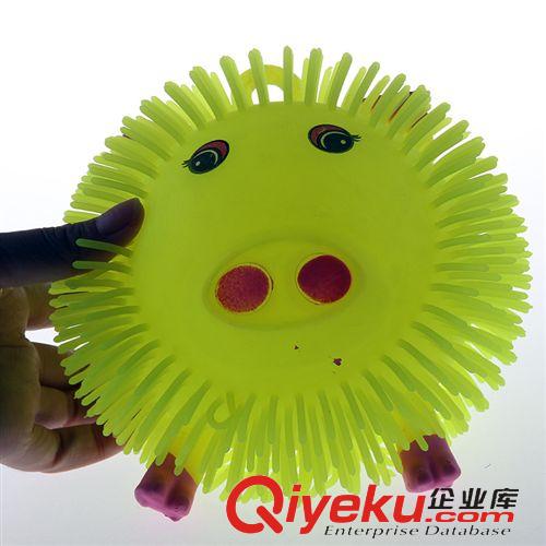 發(fā)光發(fā)泄玩具 新品兒童發(fā)光玩具毛毛球香味卡通閃光毛毛球發(fā)泄球 地攤玩玩具