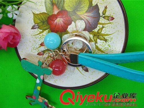 鑰匙扣 手挽繩長頸鹿果凍鑰匙扣掛件時尚包扣十元/9.9店貨源 義烏批發(fā)原始圖片3