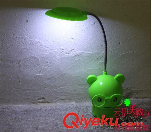 家電、五金百貨 創(chuàng)意led充電可愛(ài)護(hù)眼卡通臺(tái)燈臥室床頭燈 9.9十元店貨源 義烏批發(fā)原始圖片3