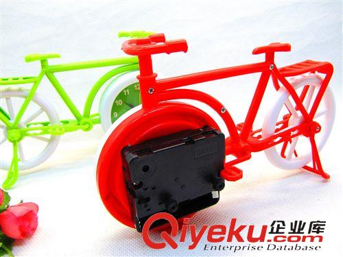 鐘表 新品創(chuàng)意鬧鐘復(fù)古自行車模型鐘表學(xué)生鬧鐘十元店貨源義烏批發(fā)原始圖片3