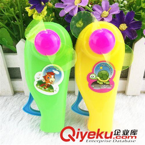 4月下旬新品玩具 廠家直銷手推飛碟 飛天仙子 竹蜻蜓飛天輪 地?cái)傄故幸嬷峭婢吲l(fā)