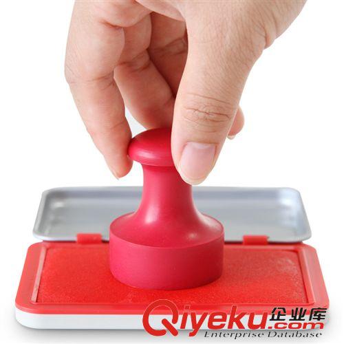 桌面辦公文具② zp 得力9891秒干印臺 5秒即干防水印泥 紅色小號 辦公用品批發