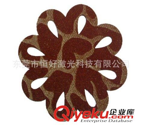 激光燒花機(jī) 供應(yīng)毛絨玩具激光裁床 毛絨類布料裁剪機(jī) 毛絨拖鞋CO2切割機(jī)原始圖片3