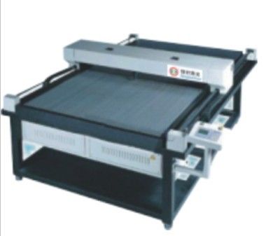 亞克力板材開料機(jī) 廠家批發(fā)韶關(guān)9060型亞克力廣告行業(yè)雙色板激光切割雕刻機(jī)