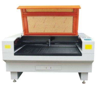 亞克力板材開料機(jī) 廠家批發(fā)韶關(guān)9060型亞克力廣告行業(yè)雙色板激光切割雕刻機(jī)