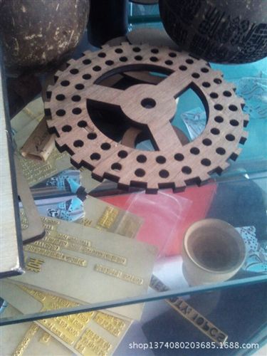 工藝品切割雕刻機(jī) 木材竹子塑膠亞克力石材工藝品自動(dòng)升降平臺(tái)切割雕刻機(jī)原始圖片3