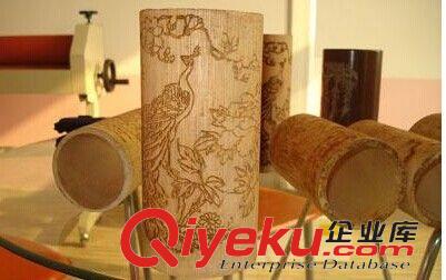 工藝品切割雕刻機(jī) 木材竹子塑膠亞克力石材工藝品自動(dòng)升降平臺(tái)切割雕刻機(jī)