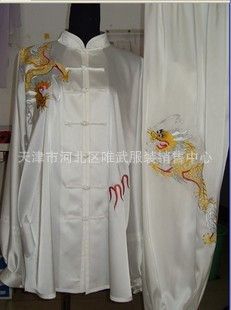 手工刺繡太極服 天津唯武武術(shù)服裝廠熱賣繡龍?zhí)珮O服.武術(shù)服