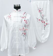 手工刺繡太極服 天津唯武武術(shù)服裝廠熱賣繡龍?zhí)珮O服.武術(shù)服