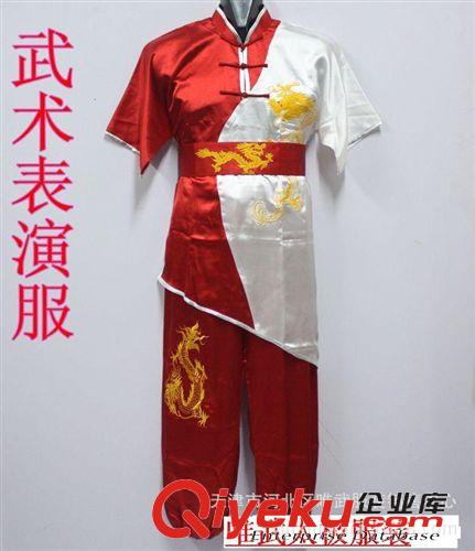 彈力絲太極服 天津唯武武術(shù)服裝廠批發(fā)武術(shù)服裝。繡花太極服，表演服