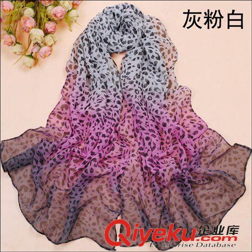 ★圍巾、絲巾★ 韓版時(shí)尚印花豹紋漸變優(yōu)質(zhì)絲巾批發(fā) 義烏絲巾批發(fā)原始圖片3