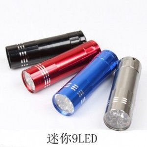 家居百貨 小商品  0181 供應批發9LED鋁質迷你高亮電筒 手電筒 帶3節電池 方便便捷