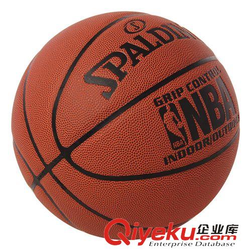 足球/籃球類 斯伯丁zp 經(jīng)典比賽用球耐磨防滑吸汗室內(nèi)外通用籃球 廠家批發(fā)原始圖片2