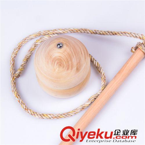 陀螺 批發(fā)7公發(fā)葫蘆形銀杏木制陀螺，送鞭子，懷舊玩具 老少皆宜