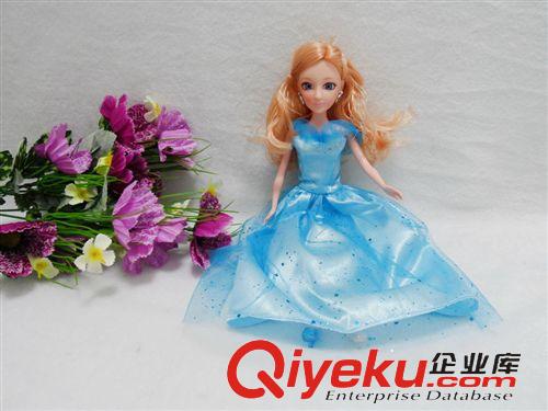 軟彈/水珠槍 供應12連發(fā)電動軟彈槍 連發(fā)玩具槍 軟彈槍玩具 電動槍 發(fā)射槍