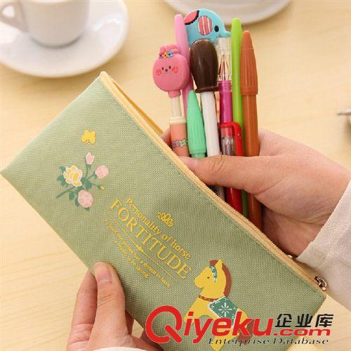 布藝包類 新款北村騎乘筆袋 韓國(guó)卡通牛津布拉鏈筆袋文具袋 創(chuàng)意文具 27g原始圖片2
