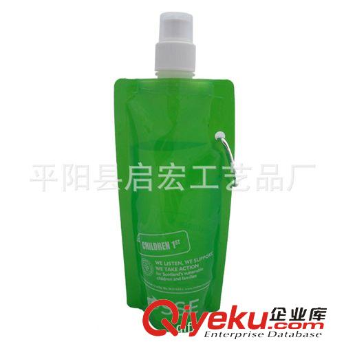 運(yùn)動(dòng)水壺、折疊水袋 500ml  現(xiàn)貨定制logo運(yùn)動(dòng)水壺 顏色齊全 廠家直銷折疊水袋原始圖片3