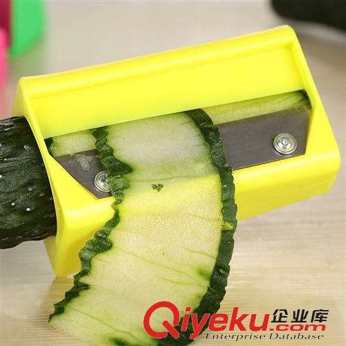 5月新品上新中 美容黃瓜面膜切 化妝美容工具 不銹鋼美容切黃瓜片 卷筆刀式 55g原始圖片3