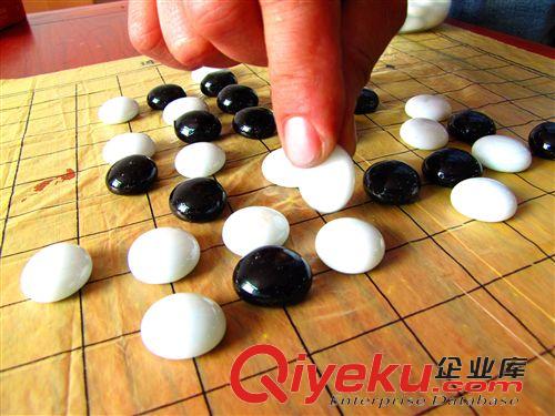 文體用品 黑白五子棋圍棋玻璃珠連珠五子棋十元店貨源 義烏精品批發(fā)原始圖片3