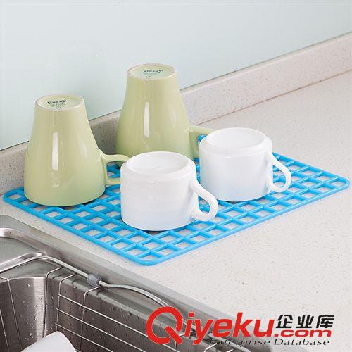 創(chuàng)意廚房 炫彩方格通風墊 櫥柜水槽果蔬瀝水墊 桌面晾水墊隔熱墊 爆款140g