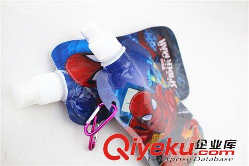 筆 本子 卷筆刀 尺子 修正帶 橡皮擦 蜘蛛俠SPIDERMAN兒童水杯環(huán)保新料運動水壺折疊水袋原始圖片3