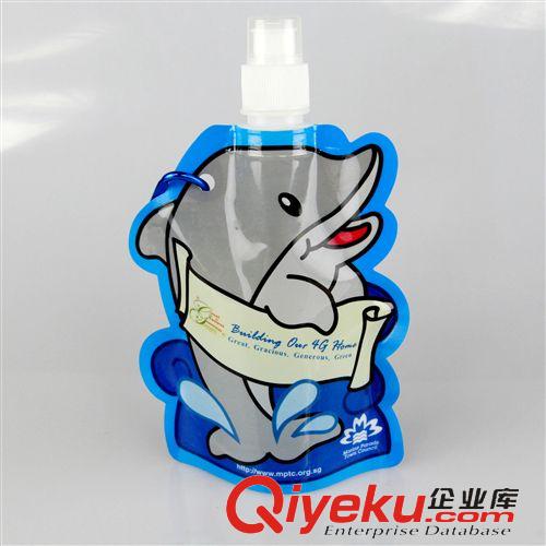 卡通形狀折疊水袋 PE全環保折疊水袋 折疊水壺 可加印LOGO的折疊水袋 袋裝水袋