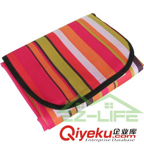 運動及娛樂 批發(fā) 防潮加厚 可折疊 多功能挎包式戶外休閑墊 單肩挎包野餐墊