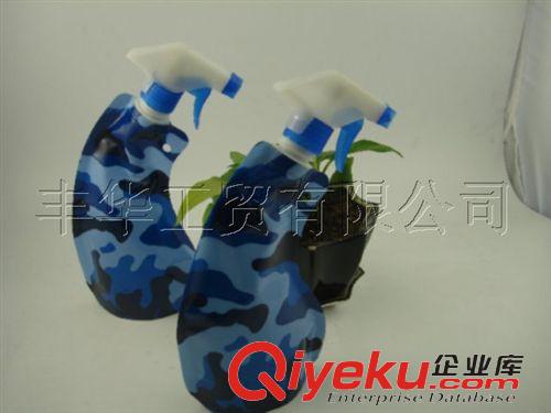 休閑類 淘寶tg園藝工具迷彩pe噴霧水壺 可折疊澆花壺 塑料灑水壺直銷