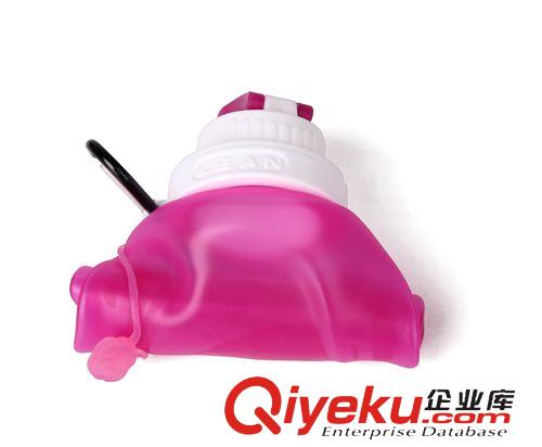 硅膠折疊水瓶 創(chuàng)意旅行便攜硅膠水瓶 運(yùn)動(dòng)戶外登山水壺 旅行時(shí)尚魔法折疊水袋原始圖片3