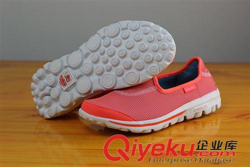豆豆鞋 skechers斯凱奇 gowalk時尚女單鞋 超輕舒適豆豆鞋休閑女鞋