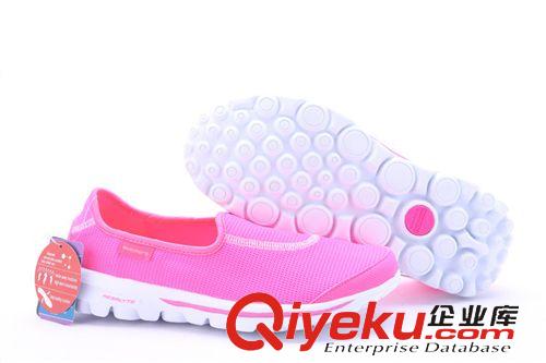 豆豆鞋 skechers斯凱奇 gowalk時尚女單鞋 超輕舒適豆豆鞋休閑女鞋