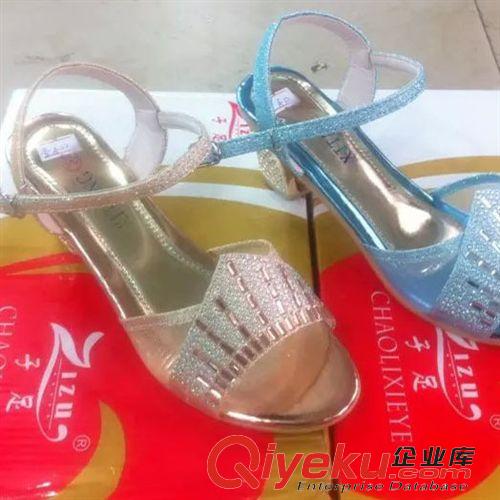 上新時(shí)間 2015春夏季蕾絲花邊學(xué)生帆布鞋 低幫系帶愛(ài)心扣單鞋 透氣網(wǎng)紗女鞋